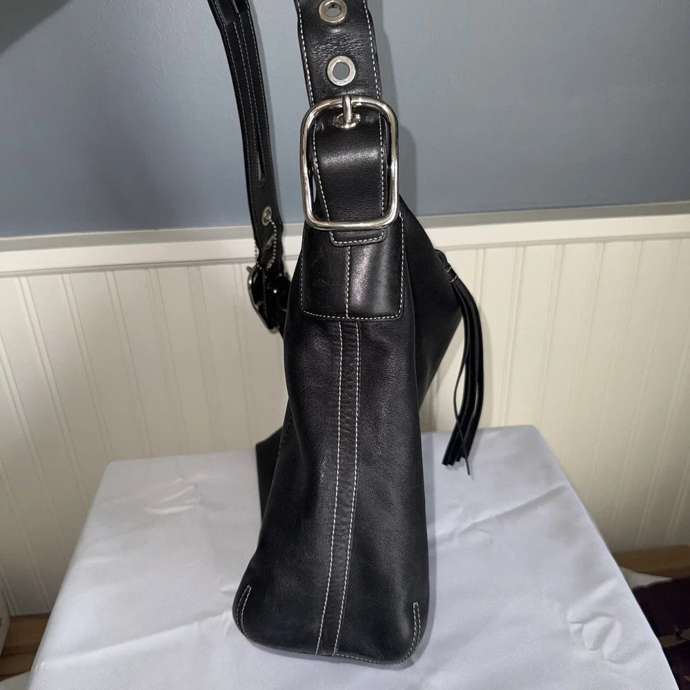 Vintage COACH BLACK East/West Soft Leather Duffle TASSEL Hobo Shoulder Bag Purse